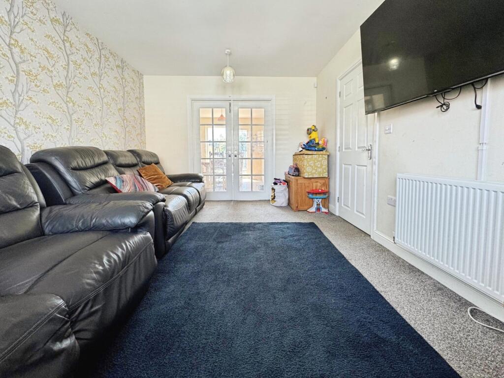 Stockwell Avenue, Kiveton Park, Sheffield, South Yorkshire, S26 - View 2