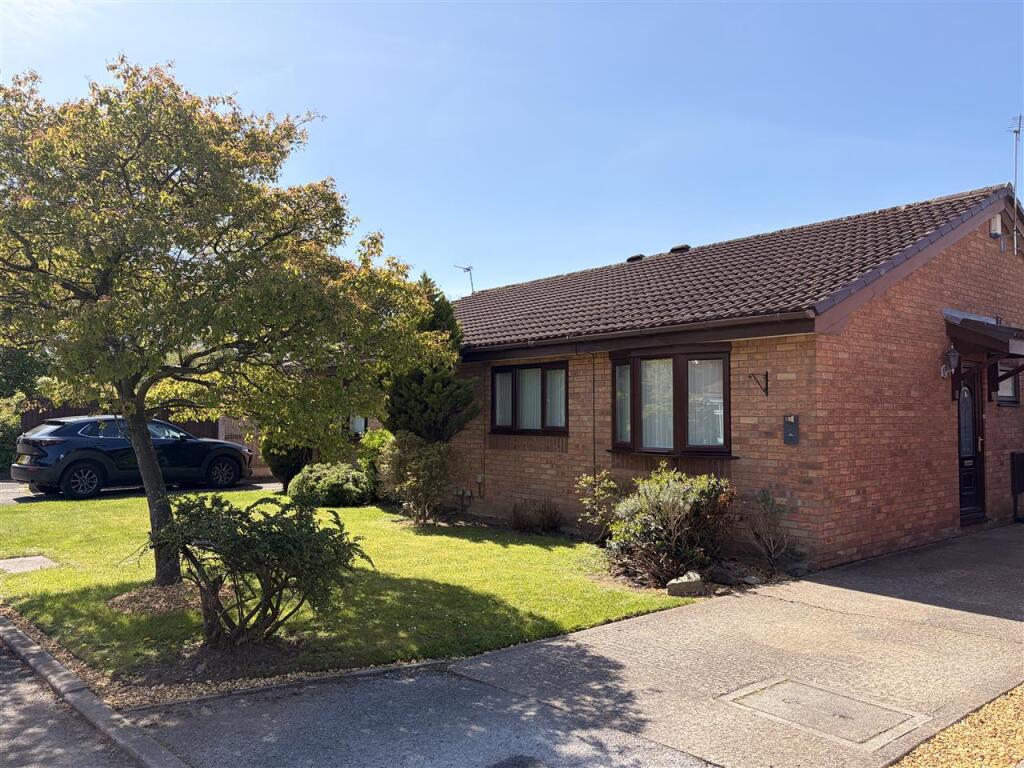 Main image of property: Linden Close, Great Sutton, Ellesmere Port