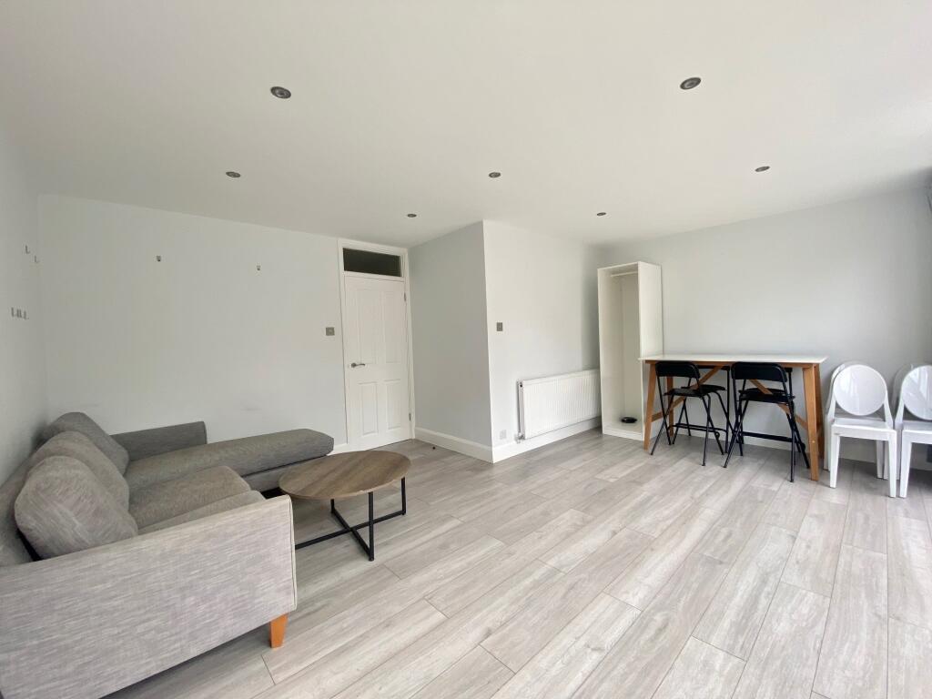 Marlborough Road, Upper Holloway photo 2