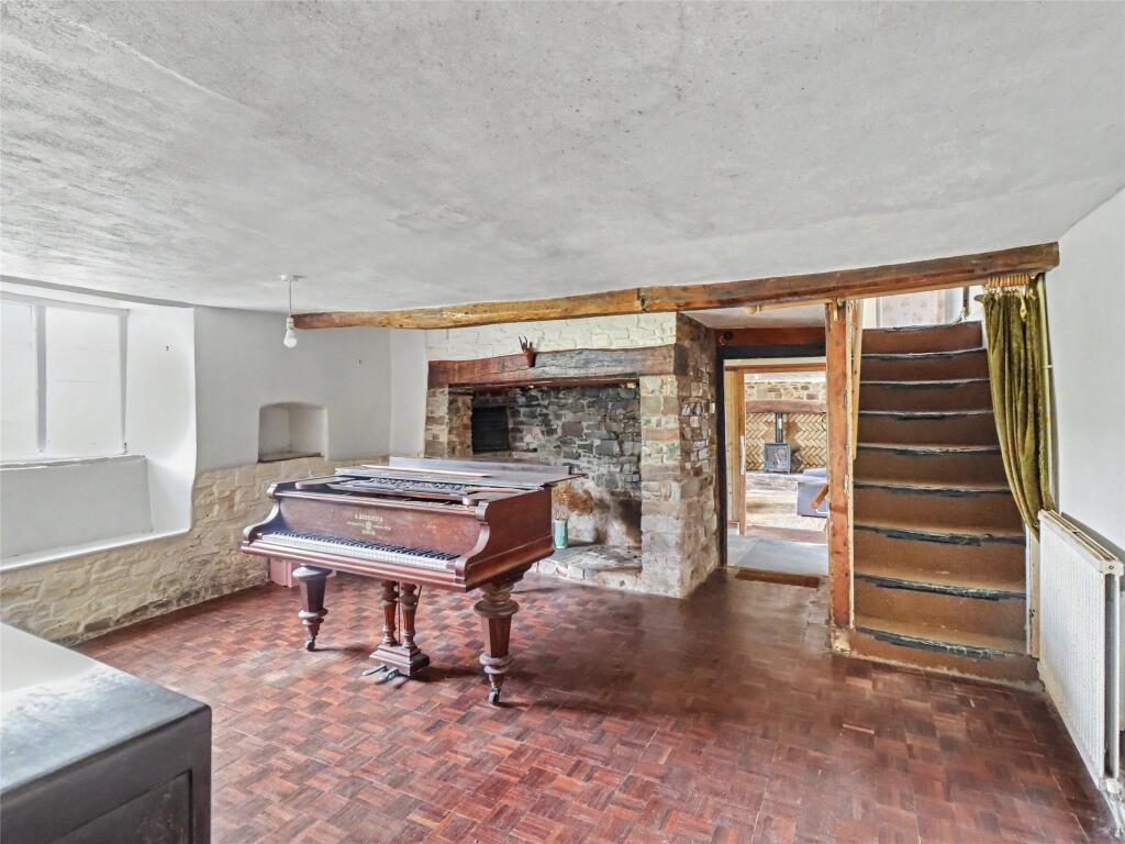 House in Exeter - View 5