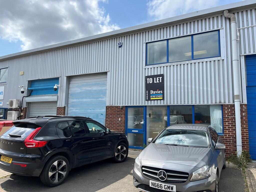 Main image of property: Unit 6, Bridgegate Centre, Welwyn Garden City, Hertfordshire, AL7 1JG