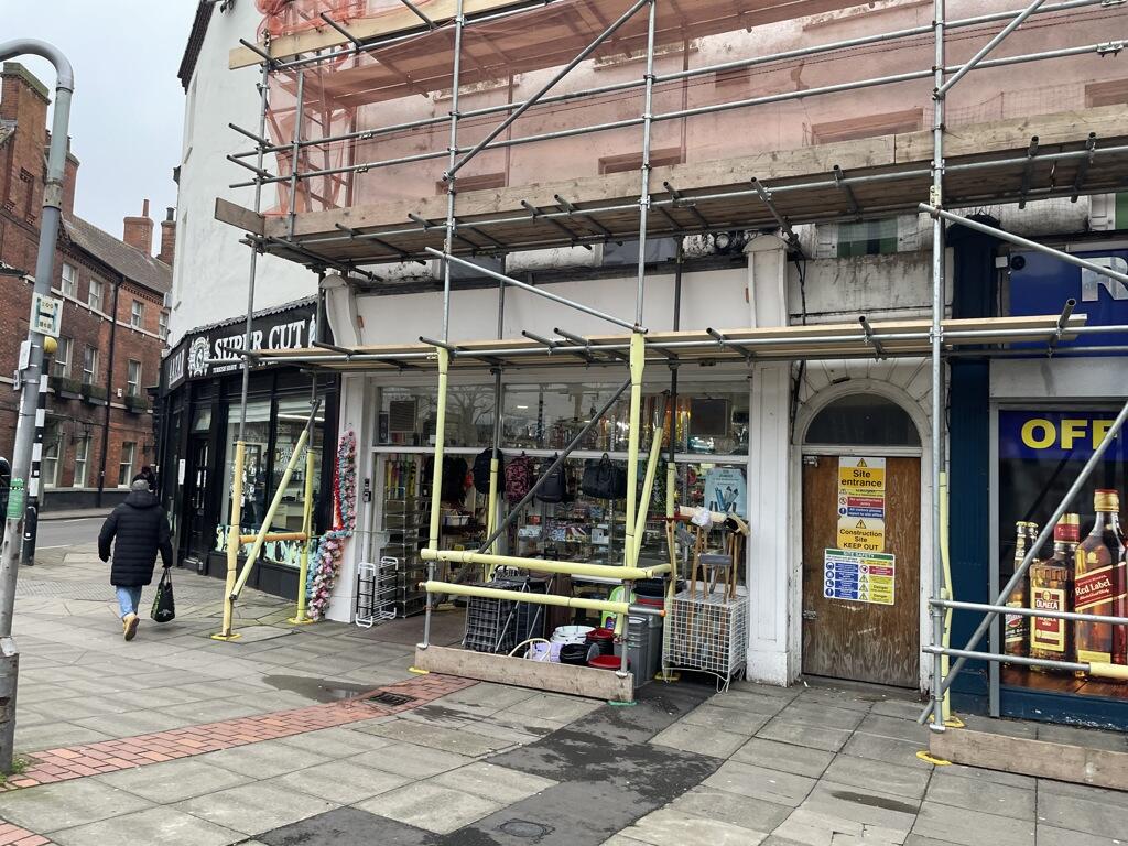 Main image of property: 31a The Square, Retford, Nottinghamshire, DN22 6DQ