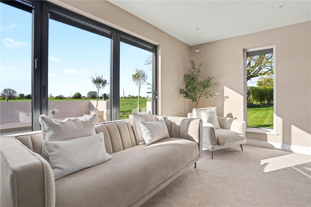 House in Broadland, Beighton - View 5
