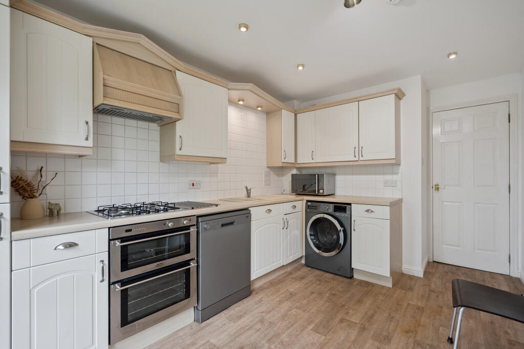 Apartment in Falkirk - View 5