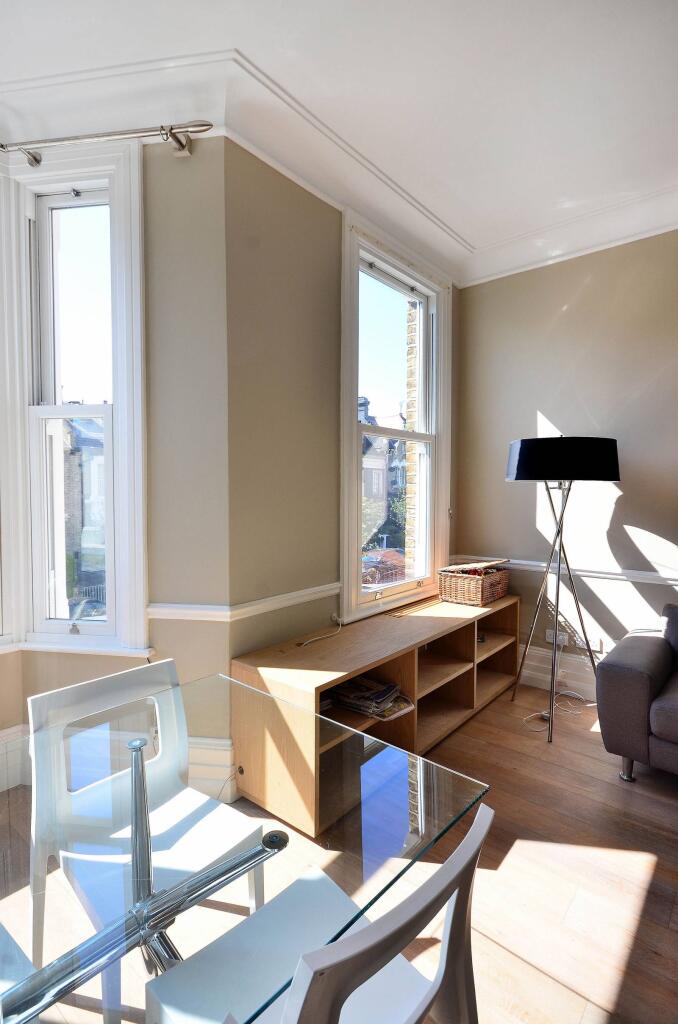 3 bedroom maisonette for rent