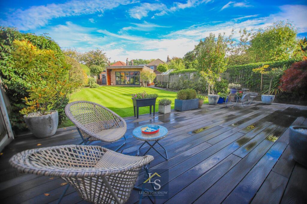 House in Stockport, Eden Park, Cheadle Hulme - More