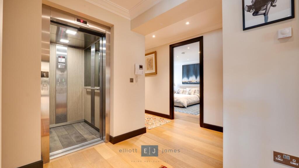 Apartment in Ilford - View 4