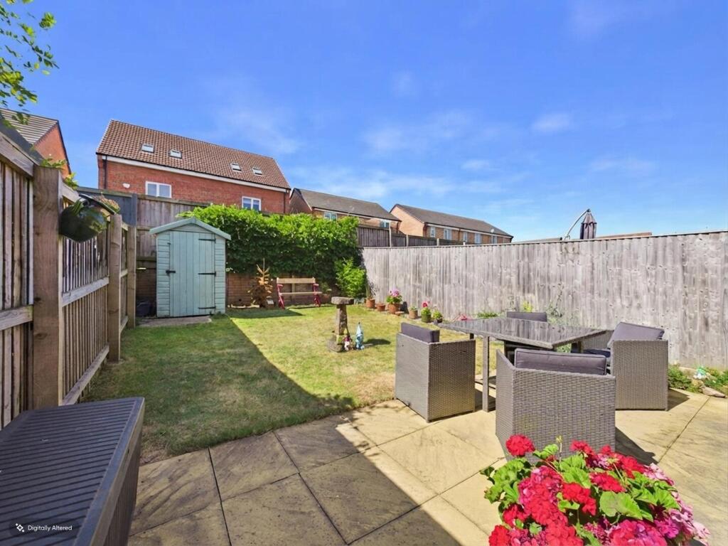 House in Wakefield - View 4