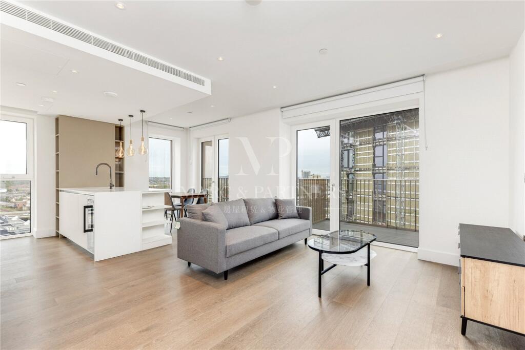 Main image of property: Parkside Apartments, Cascade Way, London, W12