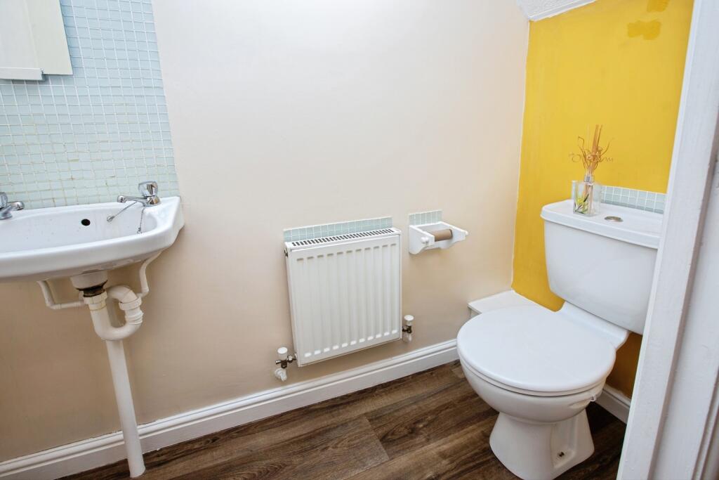 House in Nottingham - View 4