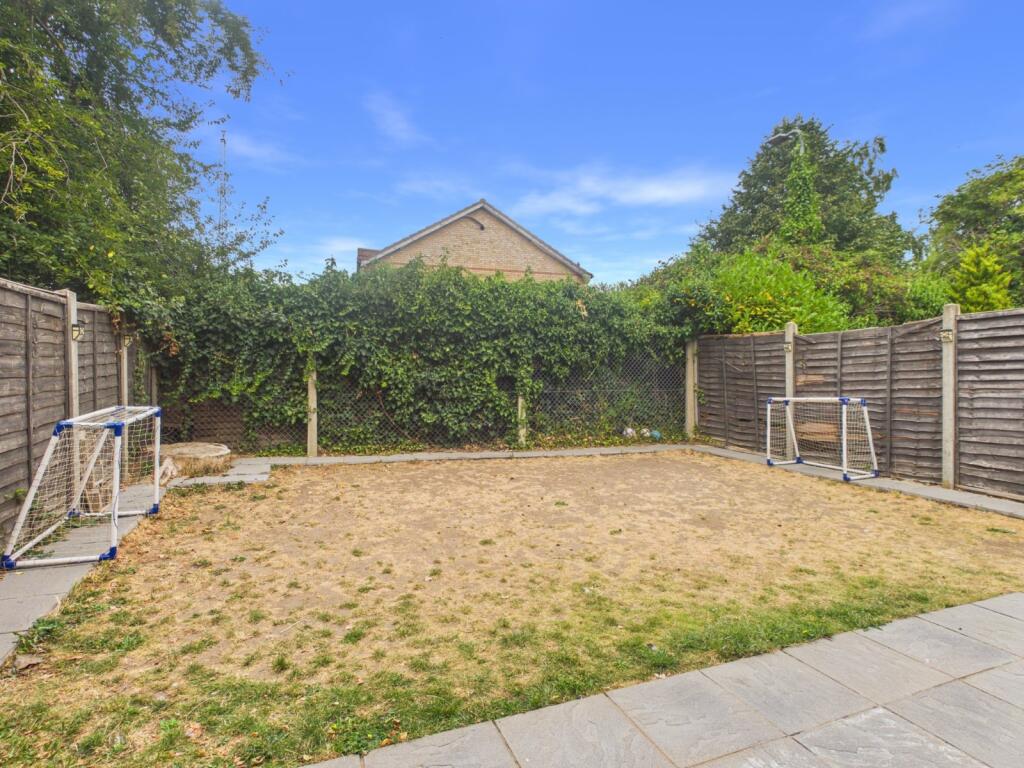 House in Slough, Cippenham - View 4