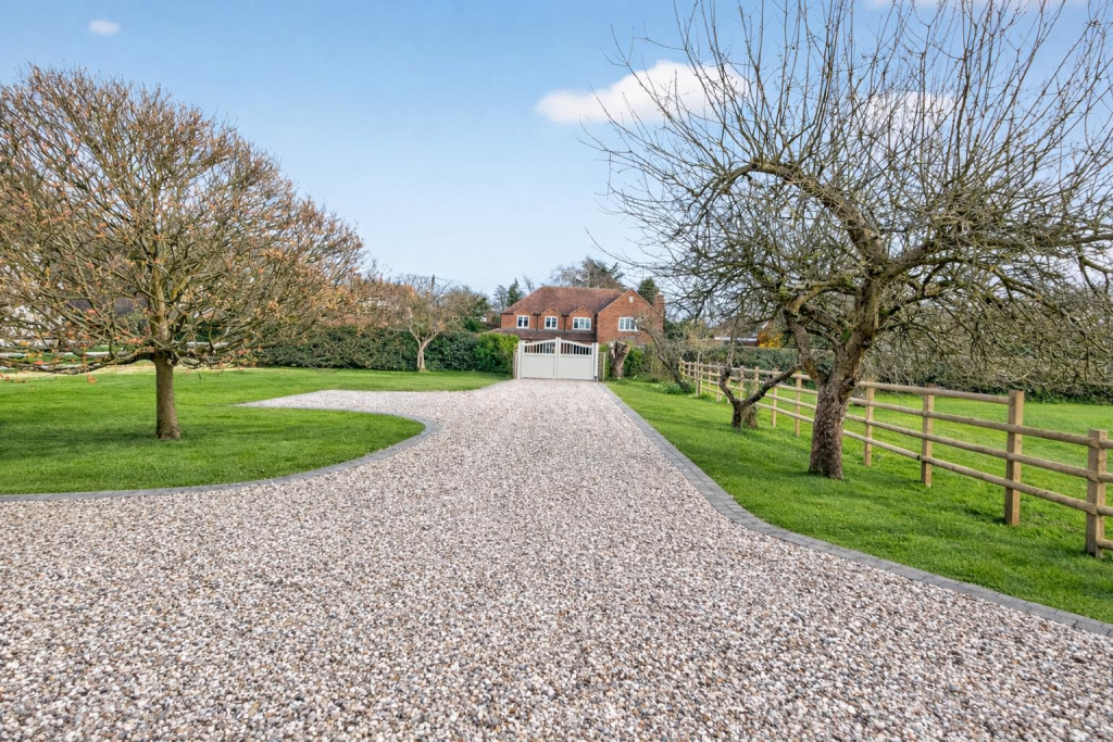 Byron Barn, Browns Lane, Knowle photo 2