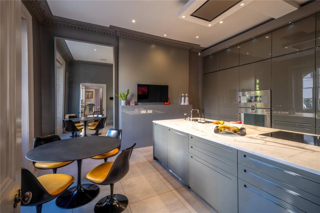 Brunswick Place, Regent's Park, London – další