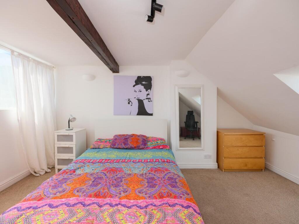 House in Bristol, Lawrence Hill, Redfield - View 5