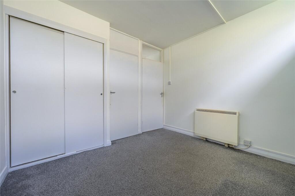 Apartment in Wolverhampton, West Midlands - View 5
