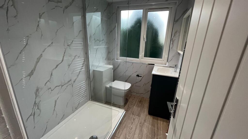 6 bedroom house for rent