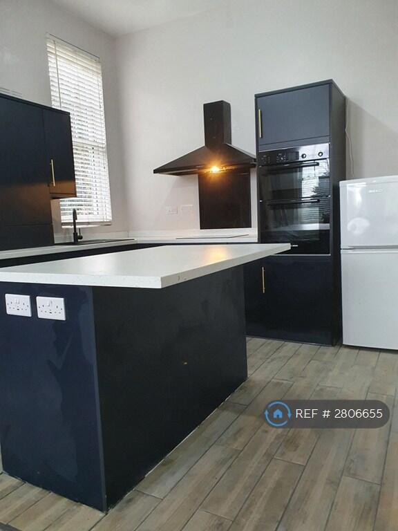 Main image of property: Forest Road West, Nottingham, NG7