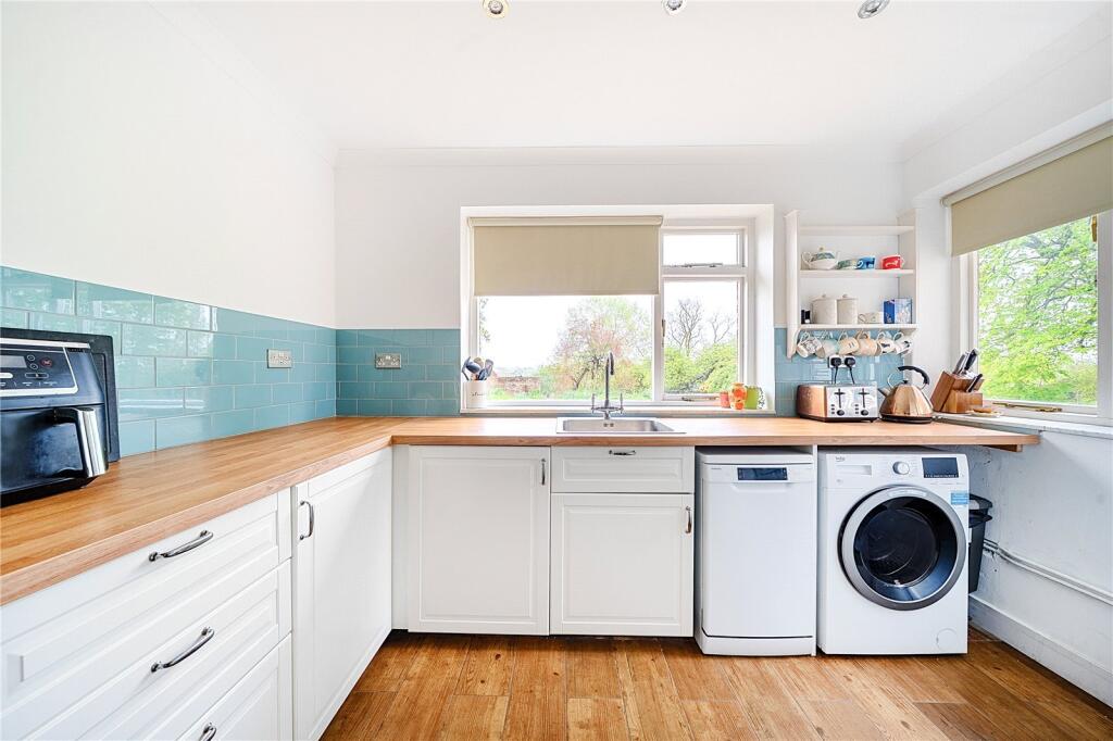House in Nottingham - View 5