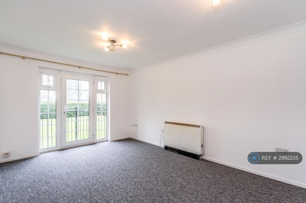 Apartment in Portsmouth - View 2