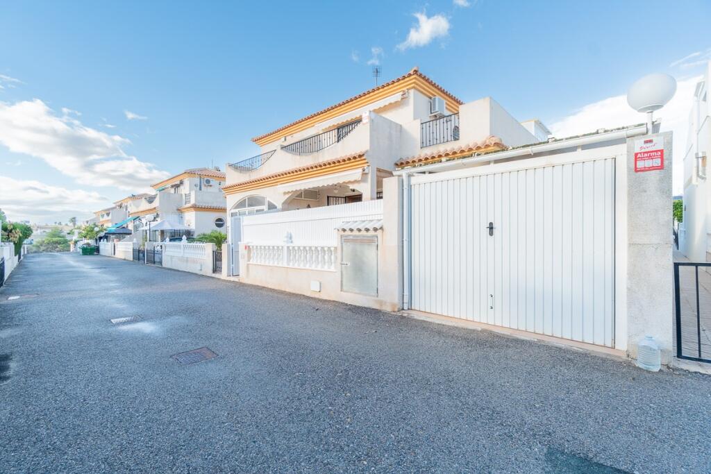 Main image of property: Valencia, Alicante, Playa Flamenca