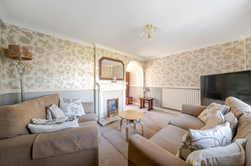 House in Nottingham, Bilborough - View 2
