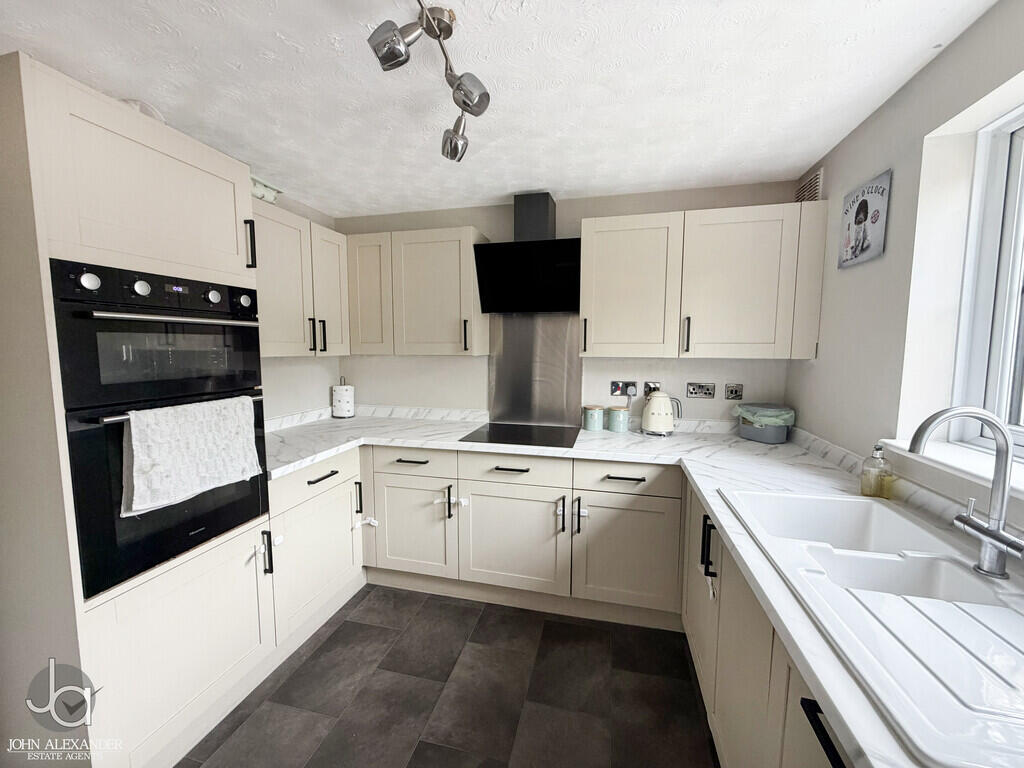 House in Colchester - View 2