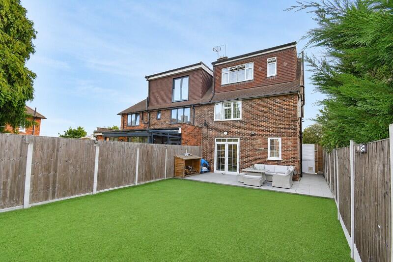 House in London - View 3