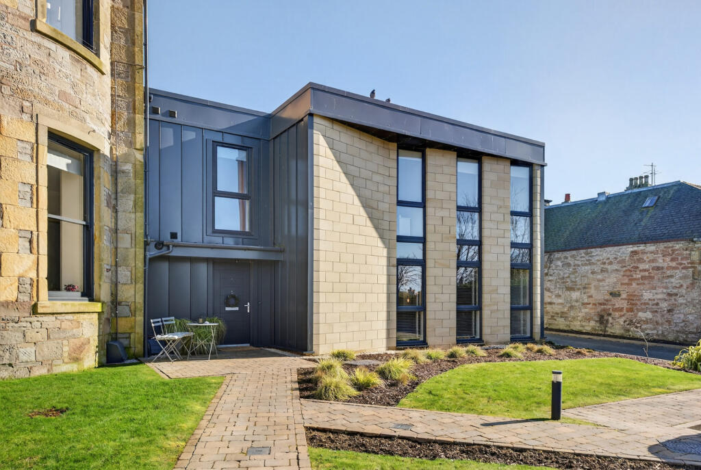 Main image of property: 50F Racecourse Road, Ayr, KA7 2UZ