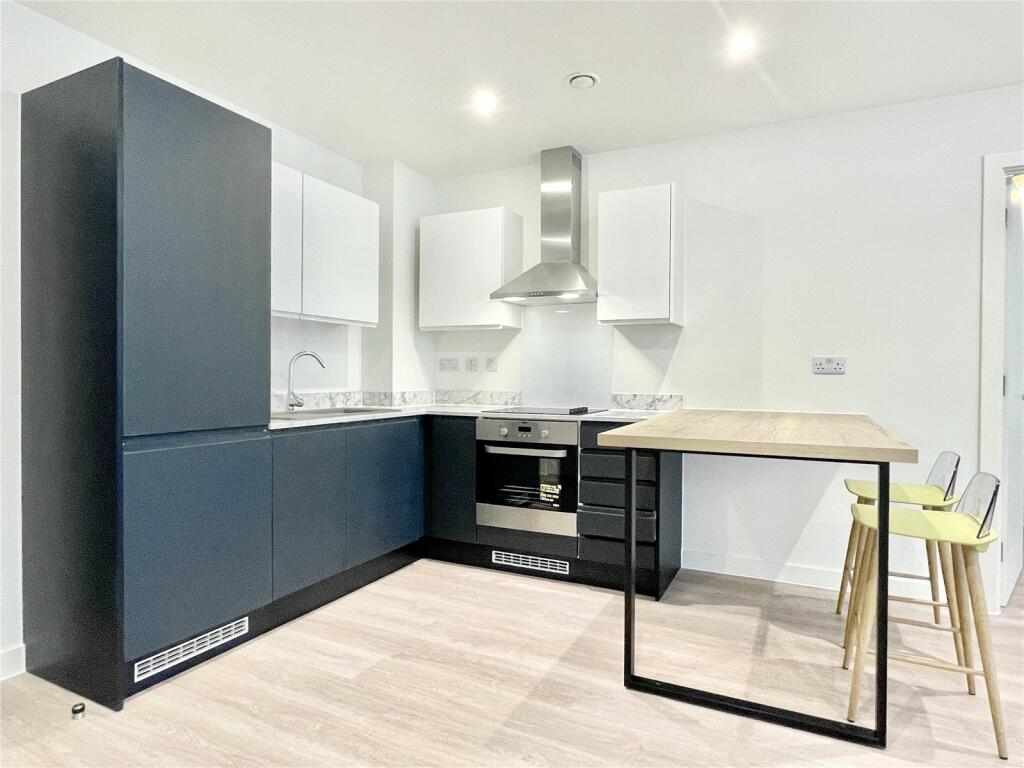 Apartment in Manchester - View 4