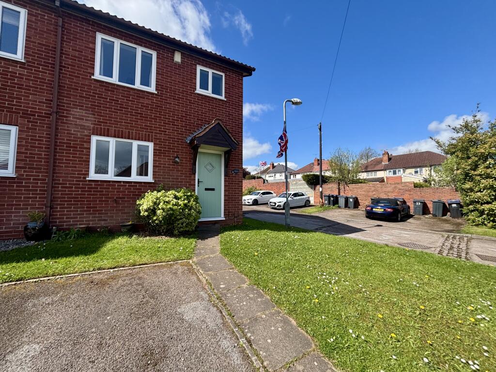 The Grove, Northfield, B31