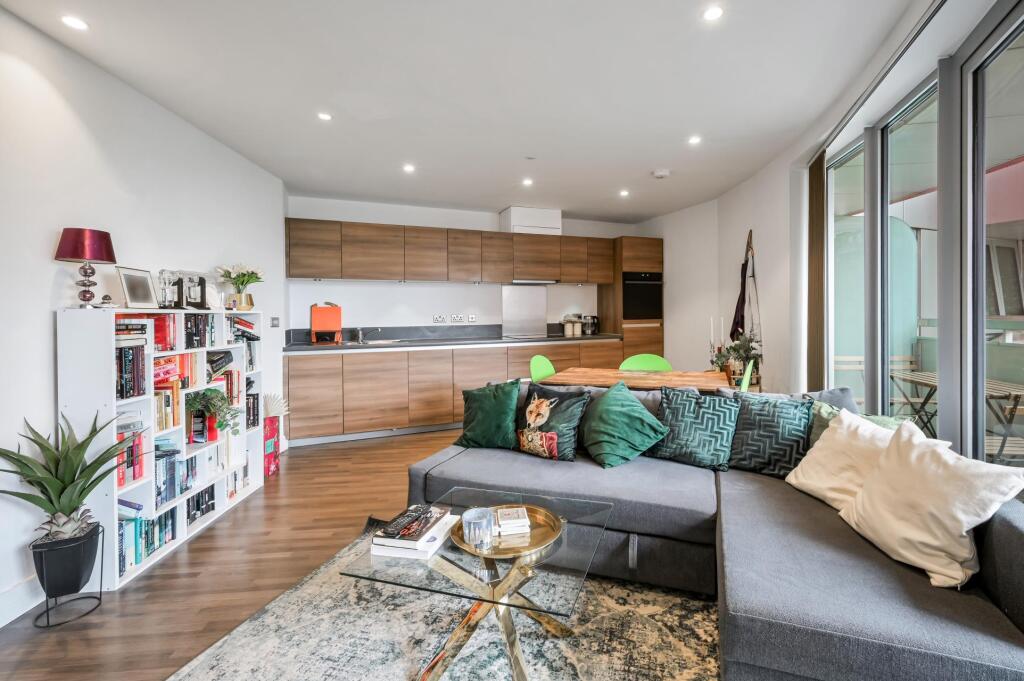 Main image of property: 30 Barking Road, London, E16
