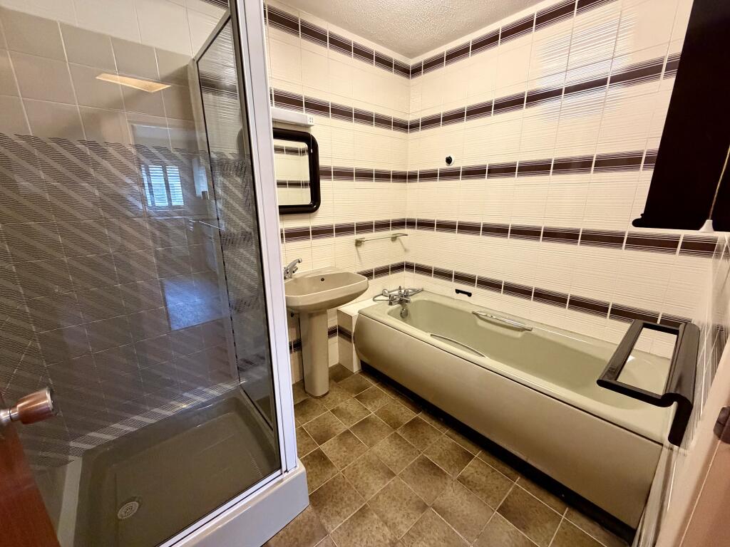 Apartment in Bournemouth, Westbourne - View 4