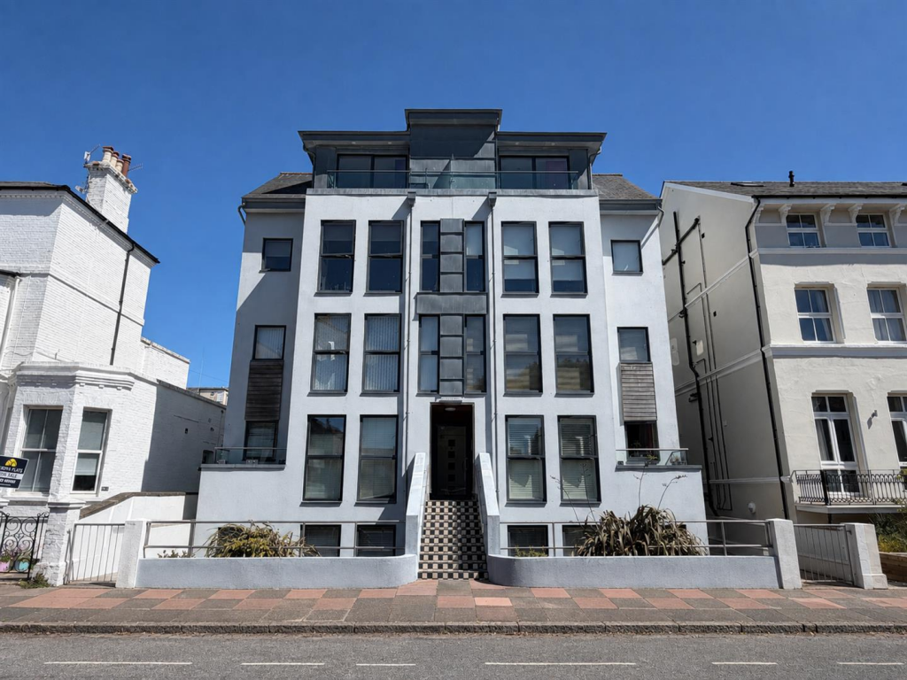 Main image of property: Hardwick Road, Eastbourne, BN21 4DF
