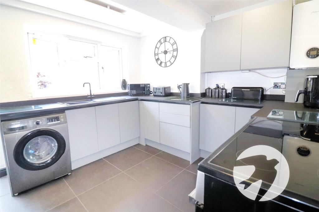 House in London - View 3