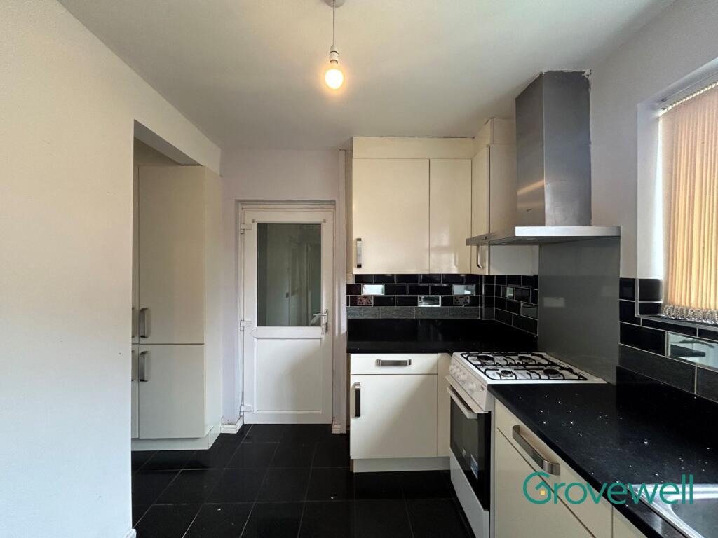 House in Oldham, Greater Manchester - More