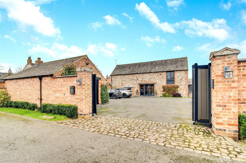 House in Blaby, Kilby - View 4