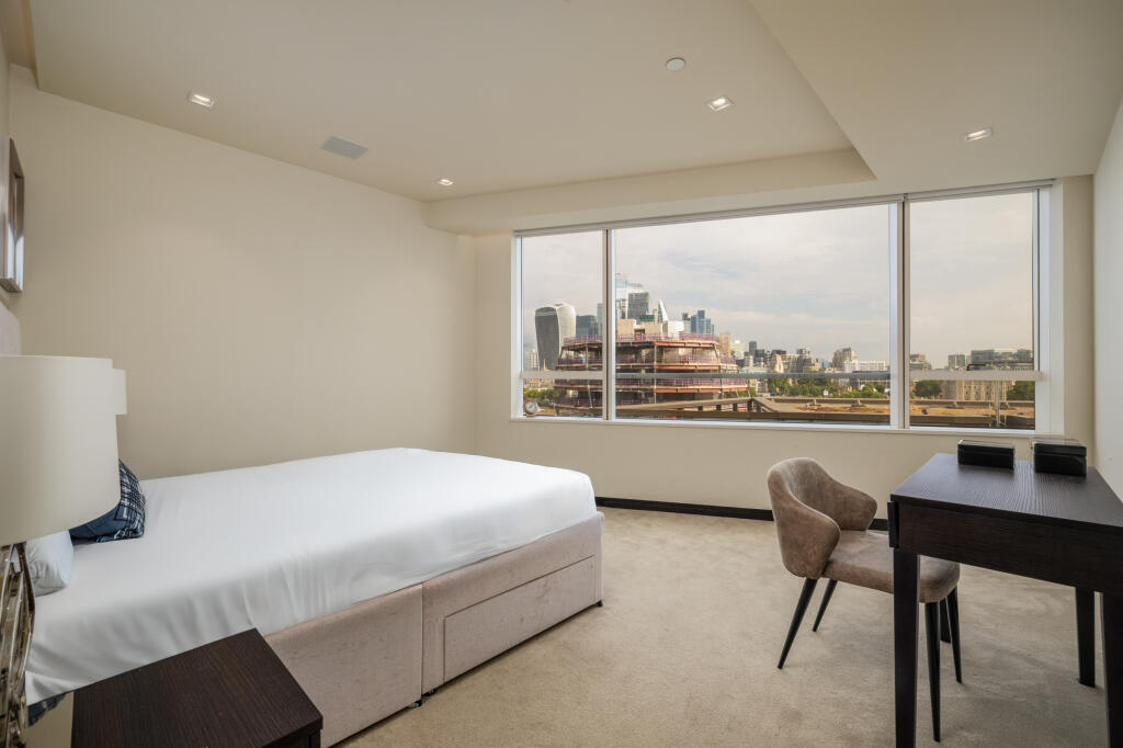 Apartment in London - More