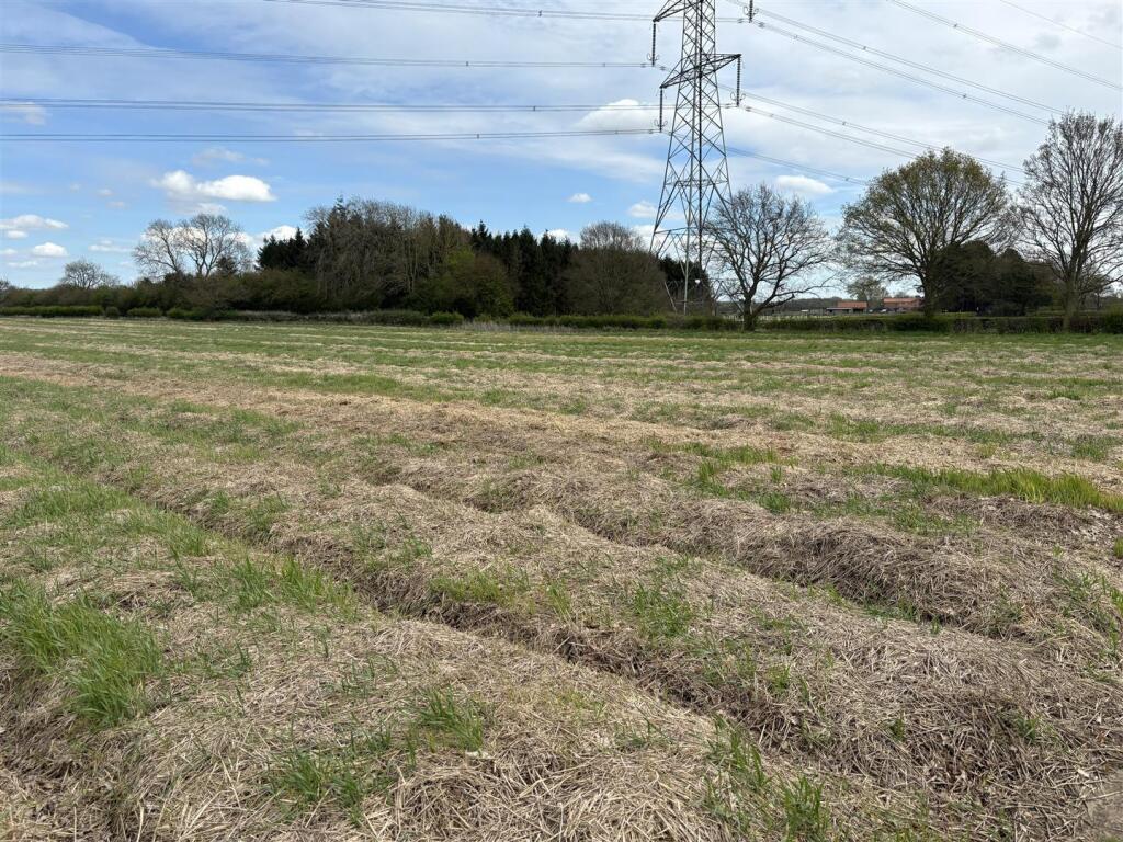 Main image of property: 25.82 ac of Arable Land off Birker Lane, Wilberfoss