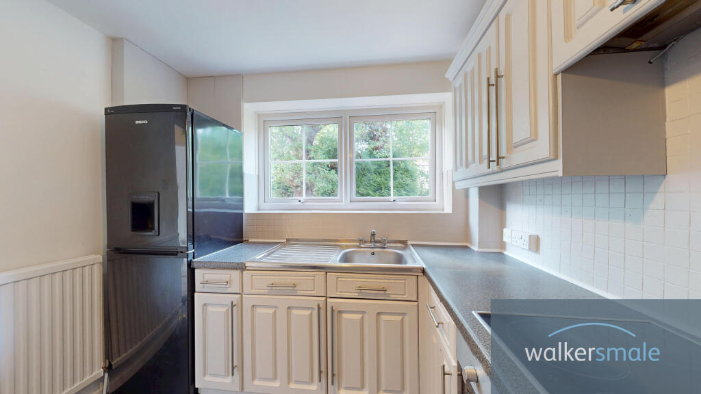 House in Bradford, Charlestown, Baildon - More