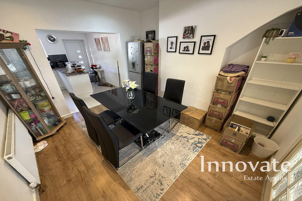 House in Birmingham, West Midlands - More