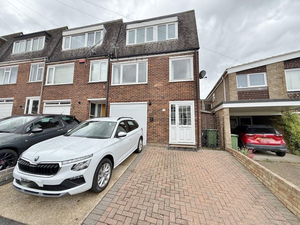 Main image of property: Elmtree Road, Farlington