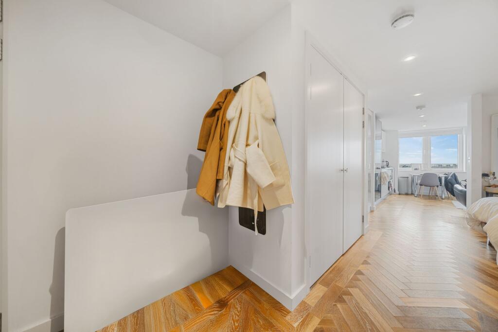 Studio flat for rent