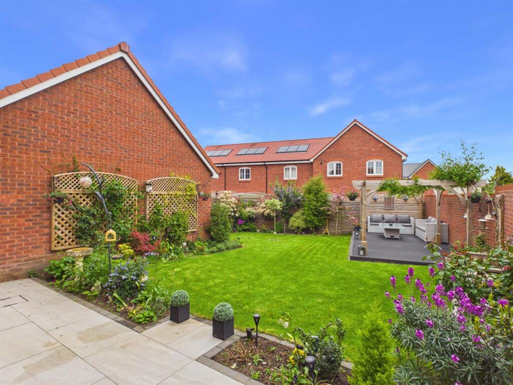 House in Tewkesbury, Twigworth - View 4