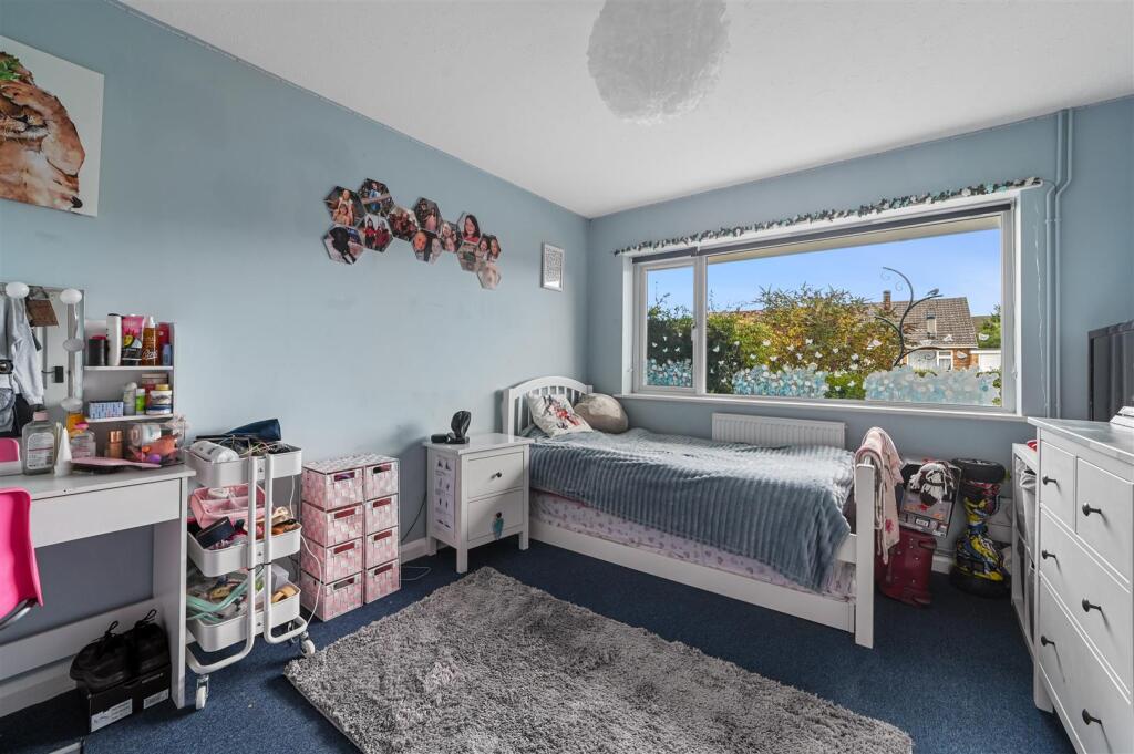 Linden Close, Lawford, Manningtree - View 6