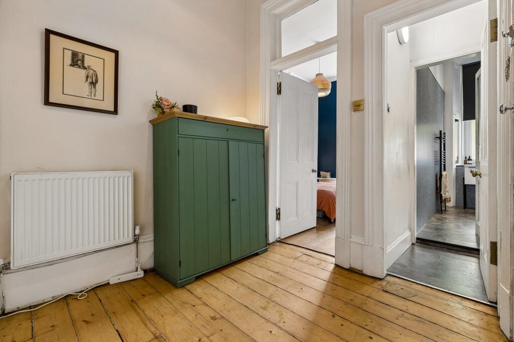 Apartment in Glasgow - More