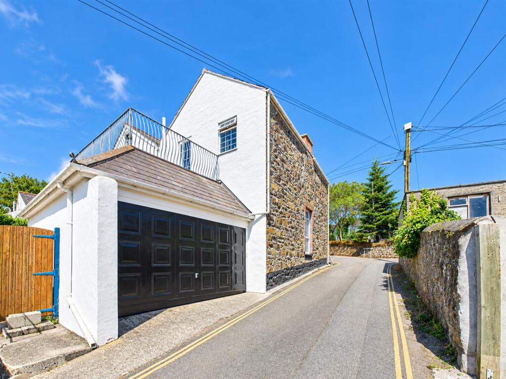 Main image of property: Station Hill, Hayle