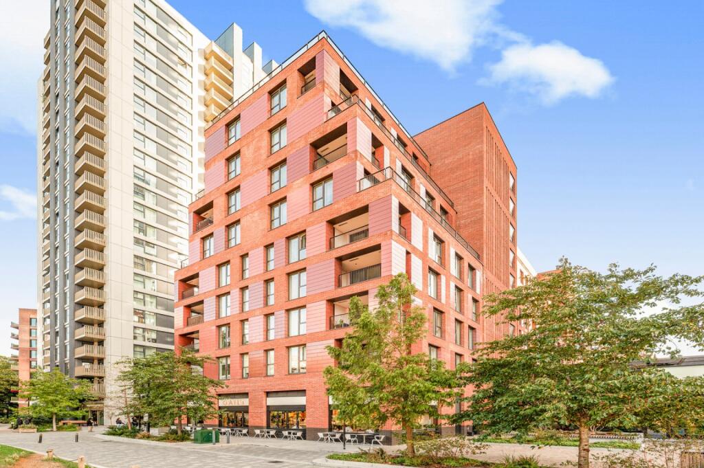 2-bed flat on Weymouth Building, 
2 Deacon Street, SE17, £650,000