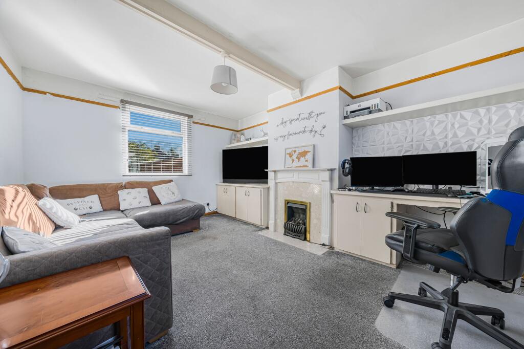 House in Twickenham - View 4
