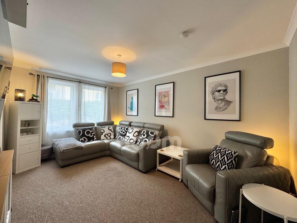 Apartment in Lochwinnoch, Renfrewshire - View 4