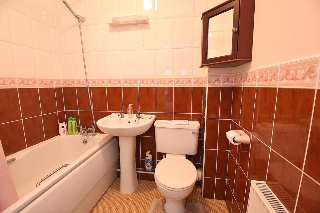 Additional image 7 of Woodhayes Court, Henstridge, Somerset, BA8